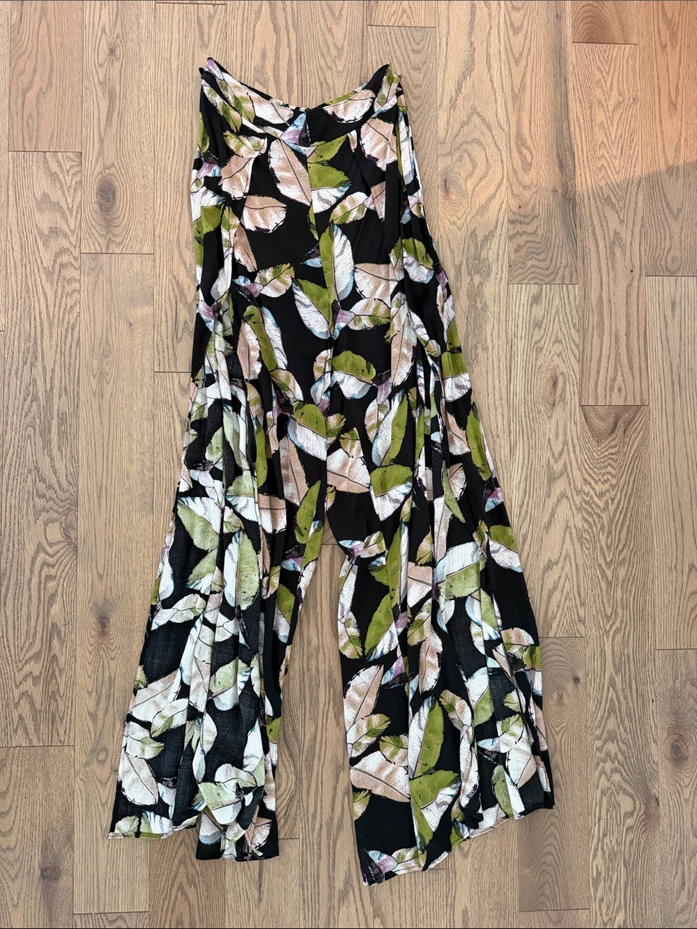 Lulu's Pants with side slits